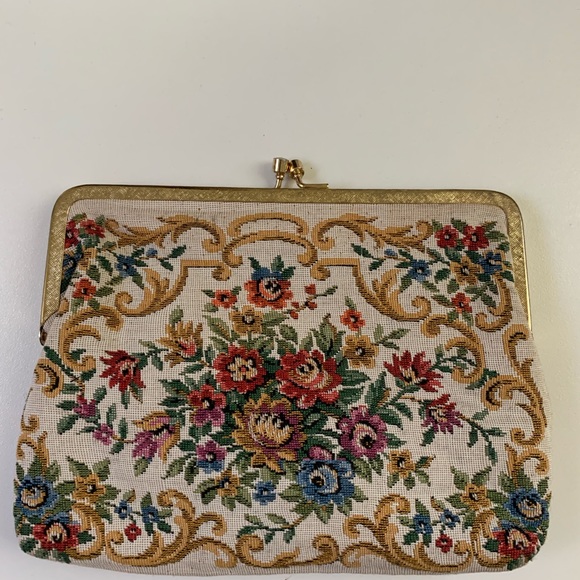 Vintage Clutch - Picture 3 of 11